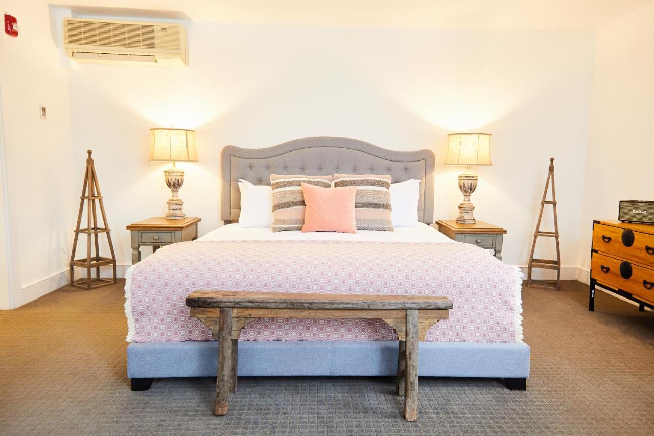 Shelter Harbor Inn Westerly Dış mekan fotoğraf